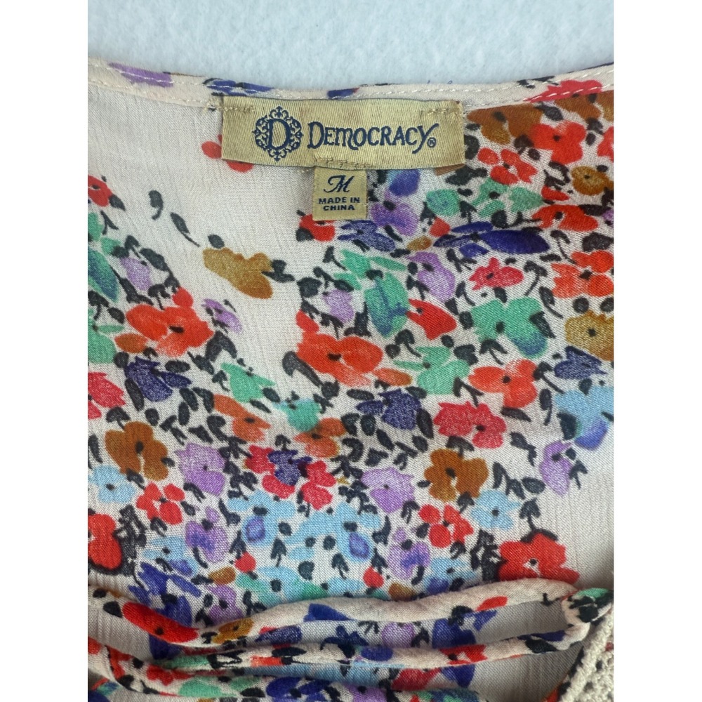 Democracy Floral Print Long Sleeve Tunic Top with Crochet Trim Medium - Picture 4 of 10